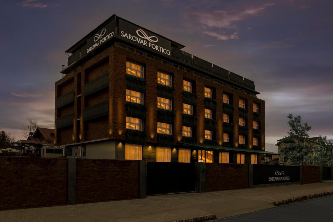 Sarovar Portico Srinagar Exteriör bild